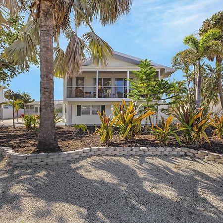 140 Barefoot Bungalow: 4Br/2Ba W/ Heated Pool! Fort Myers Beach Extérieur photo