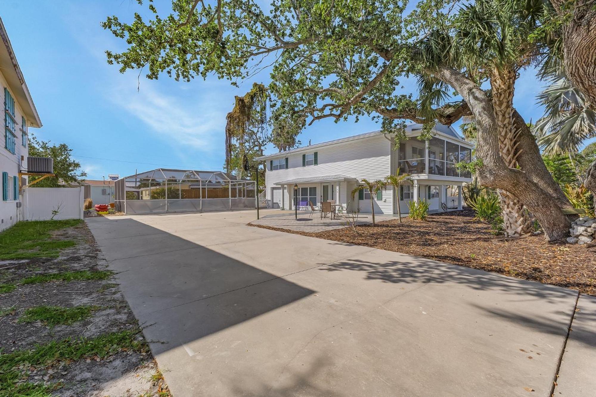 140 Barefoot Bungalow: 4Br/2Ba W/ Heated Pool! Fort Myers Beach Extérieur photo